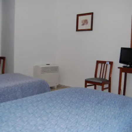 Marina Victoria Hotel 2*